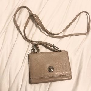 Roots Leather Cream Crossbody/Clutch